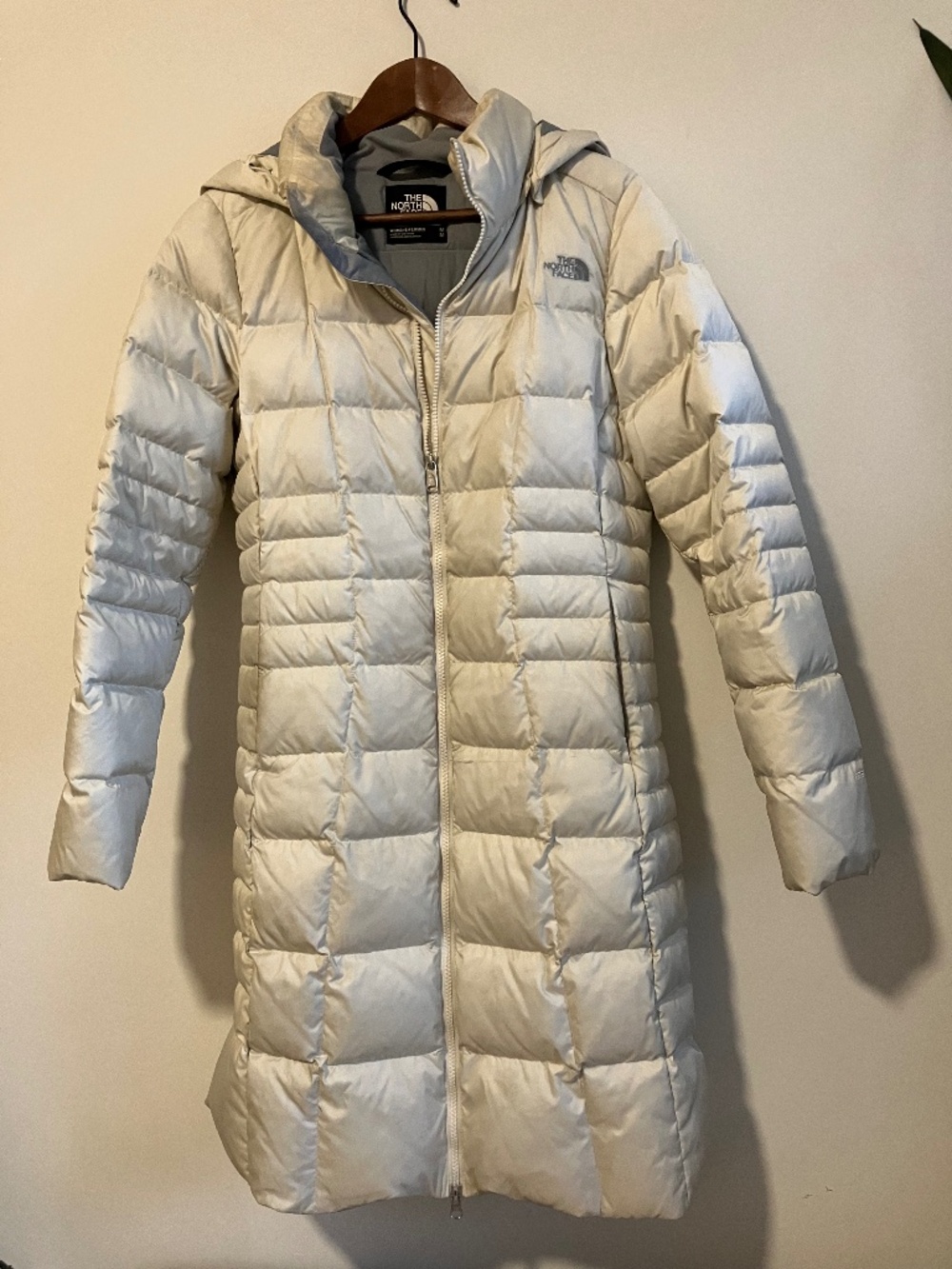 NORTH FACE Pearl White Goose Down Coat